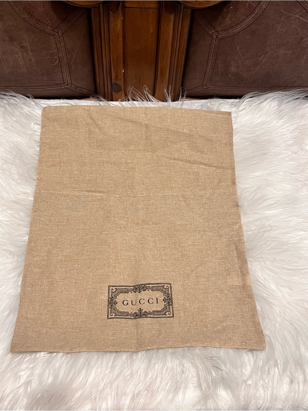 Gucci like new  Beige Dust Bag with Logo